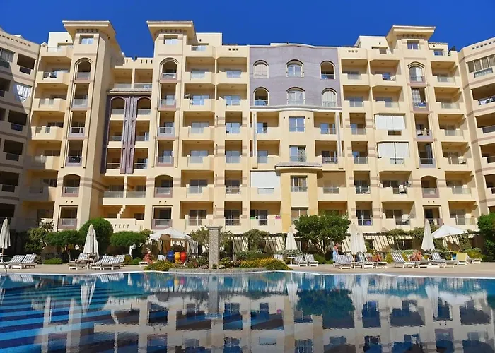 شقة Modern With Pool View In The Center