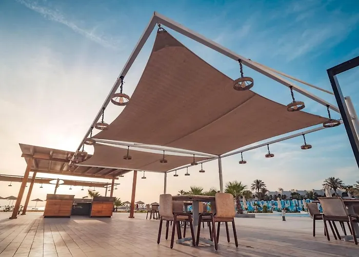 شقة Modern With Pool View In The Center *
